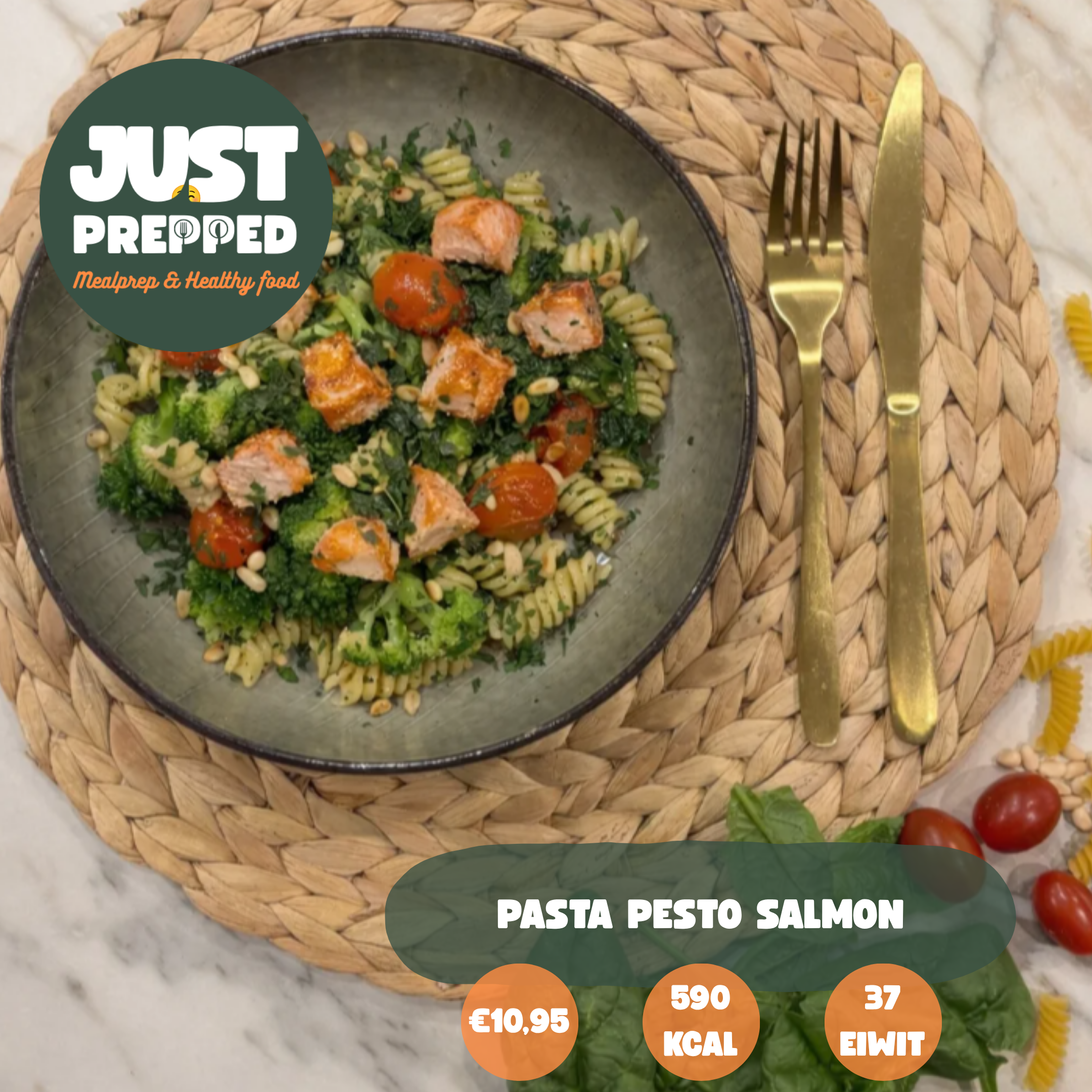 Pasta Pesto Salmon